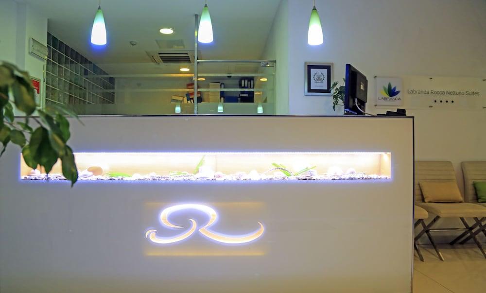 ลาบรันดา ร็อกกา เนตตูโน สวีท Hotel สลีมา ภายนอก รูปภาพ